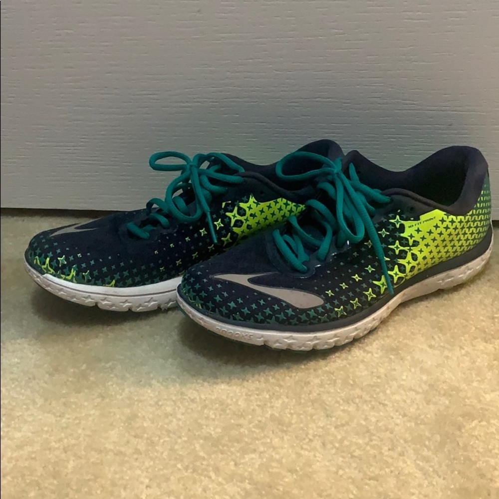 Brooks size 9